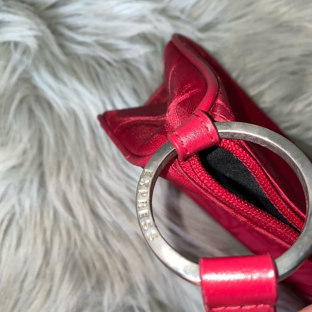 Red Express Purse - Picture 4 of 6